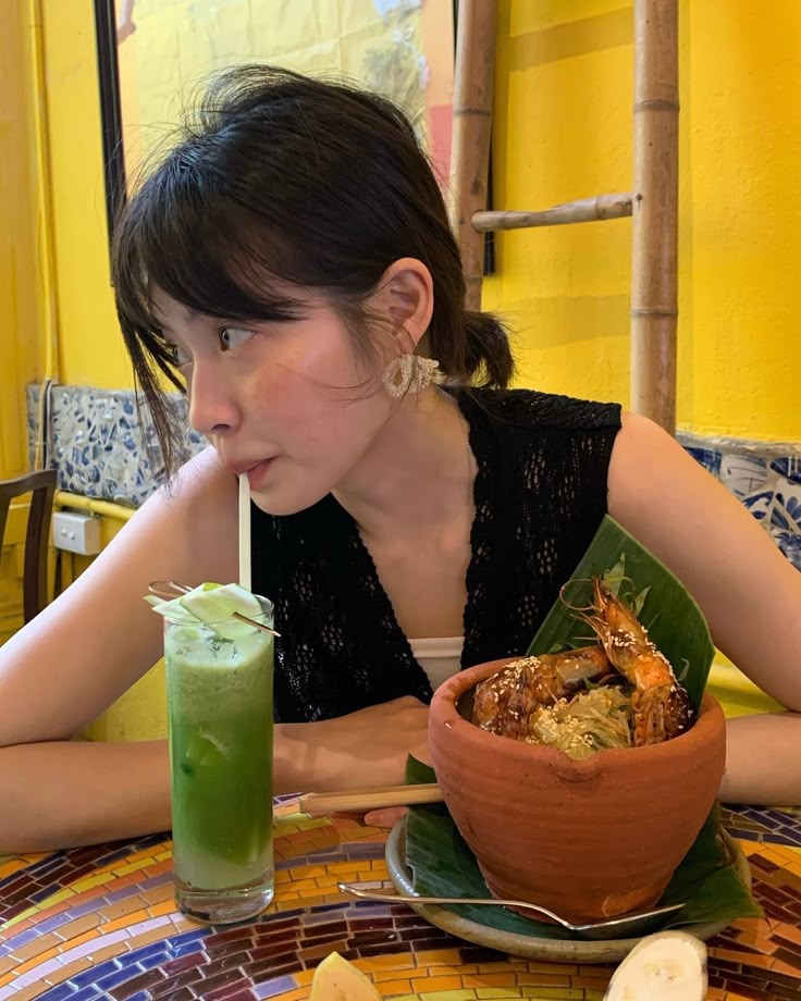 Càng nắng càng uống: 4 loại sinh tố rau chống nắng triệt để từ bên trong, chợ nào cũng đang bán- Ảnh 3. Càng nắng càng uống: 4 loại sinh tố rau chống nắng triệt để từ bên trong, chợ nào cũng đang bán- Ảnh 3.