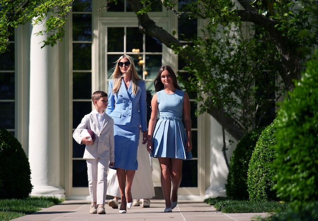 "Tiểu công chúa Nhà Trắng" dạo này: Con gái Ivanka Trump mỗi lần xuất hiện là một lần tỏa sáng- Ảnh 2. "Tiểu công chúa Nhà Trắng" dạo này: Con gái Ivanka Trump mỗi lần xuất hiện là một lần tỏa sáng- Ảnh 2.