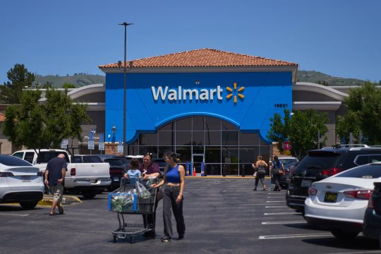 Bão sa thải càn quét: Walmart tuyên bố cắt giảm 1.500 nhân viên mảng công nghệ, TMĐT, quảng cáo để tận dụng AI- Ảnh 2. Bão sa thải càn quét: Walmart tuyên bố cắt giảm 1.500 nhân viên mảng công nghệ, TMĐT, quảng cáo để tận dụng AI- Ảnh 2.