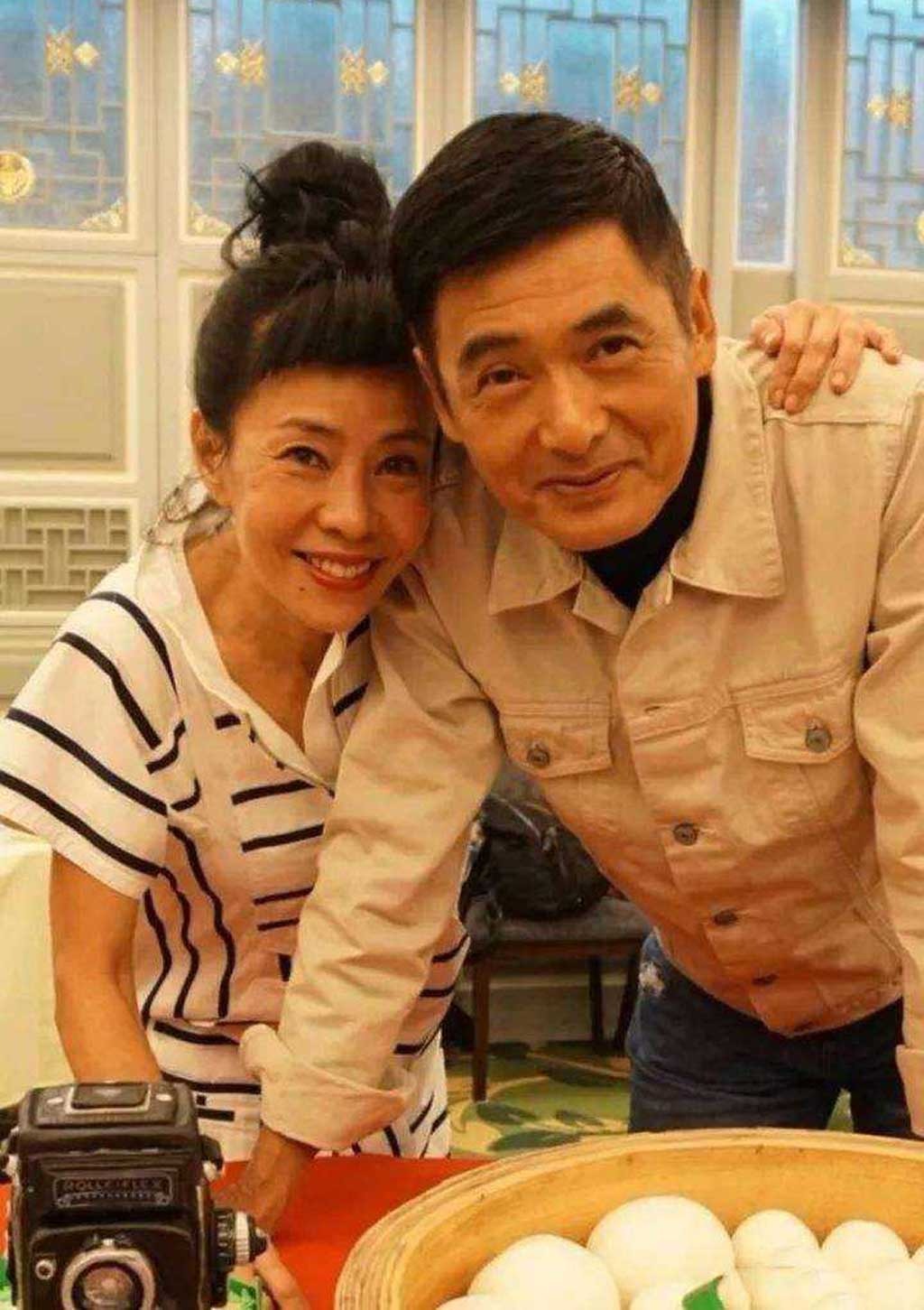Bi kịch khiến nam diễn viên hạng A sống như người nghèo, để chị gái trông như ăn xin cũng không đụng đến 18.000 tỷ- Ảnh 5. Bi kịch khiến nam diễn viên hạng A sống như người nghèo, để chị gái trông như ăn xin cũng không đụng đến 18.000 tỷ- Ảnh 5.