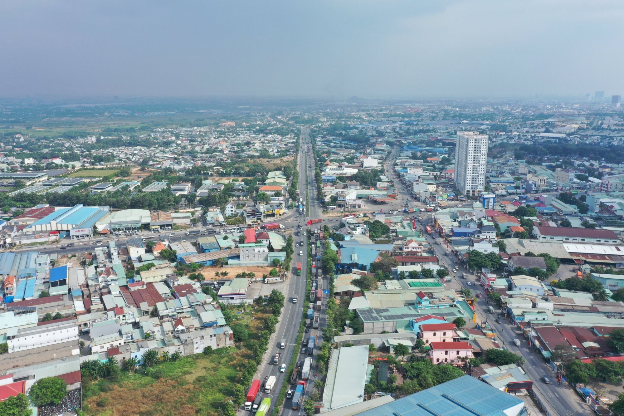 Lộ diện tỉnh dẫn đầu cả nước về thu nhập bình quân đầu người, sắp tới sẽ sáp nhập- Ảnh 1. img