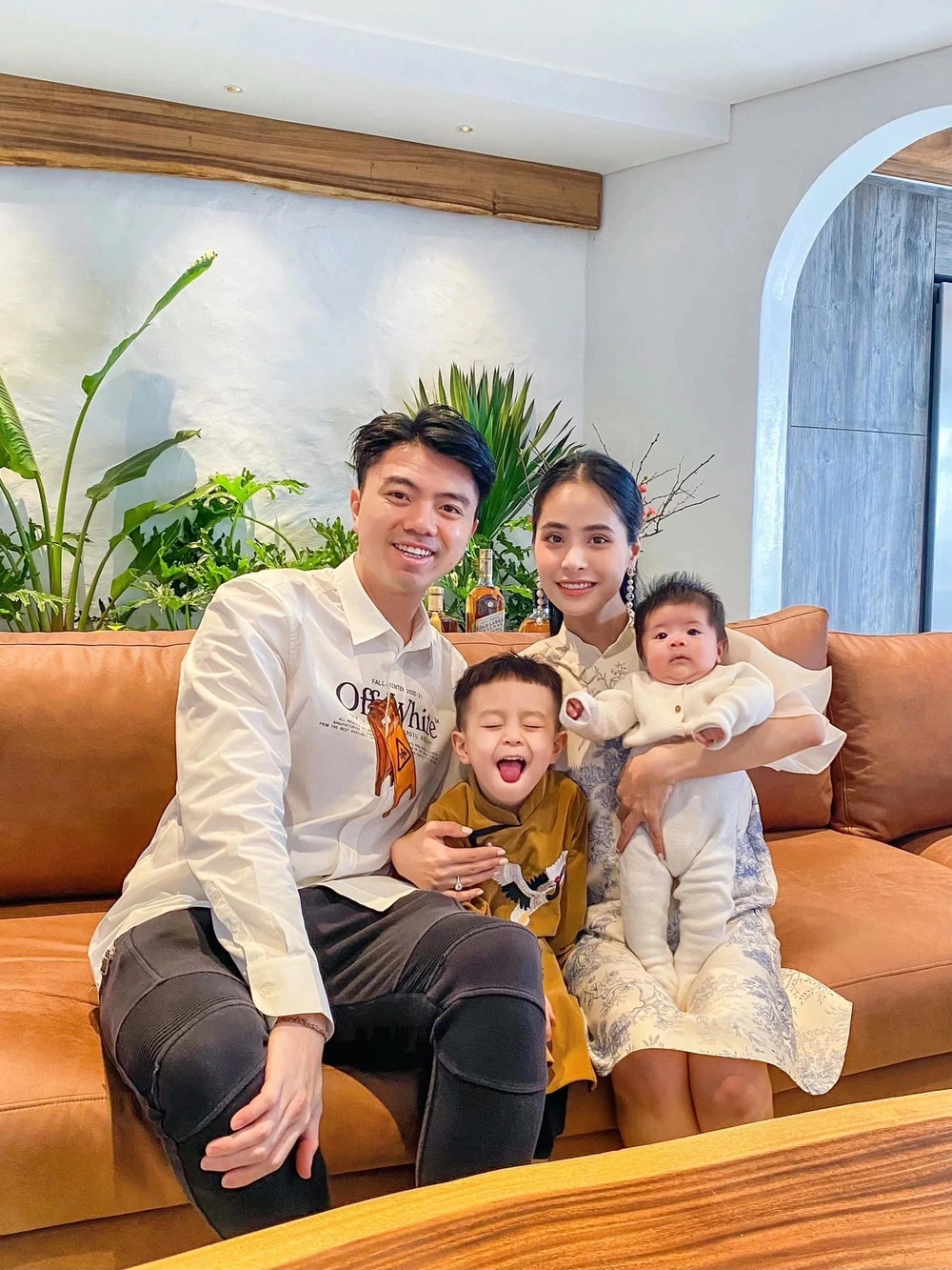 Nữ nghệ sĩ ở nhà 350m2 đẹp như resort tại Cầu Giấy, hôn nhân viên mãn bên chồng gia thế- Ảnh 6. Nữ nghệ sĩ ở nhà 350m2 đẹp như resort tại Cầu Giấy, hôn nhân viên mãn bên chồng gia thế- Ảnh 6.