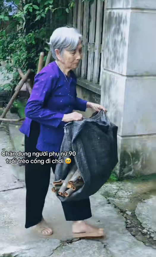 Hành động mạo hiểm của bà cụ 90 tuổi ở Yên Bái khi muốn đi chơi nhưng nhà khóa cửa: Cháu gái lên tiếng- Ảnh 5. Hành động mạo hiểm của bà cụ 90 tuổi ở Yên Bái khi muốn đi chơi nhưng nhà khóa cửa: Cháu gái lên tiếng- Ảnh 5.