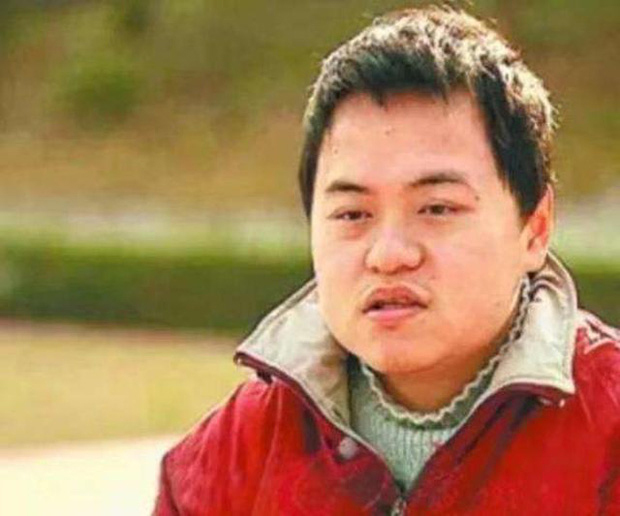 Thiên tài vật lý 17 tuổi được tung hô hết mực, 13 năm sau trắng tay: Ai là người có lỗi?- Ảnh 1. Thiên tài vật lý 17 tuổi được tung hô hết mực, 13 năm sau trắng tay: Ai là người có lỗi?- Ảnh 1.