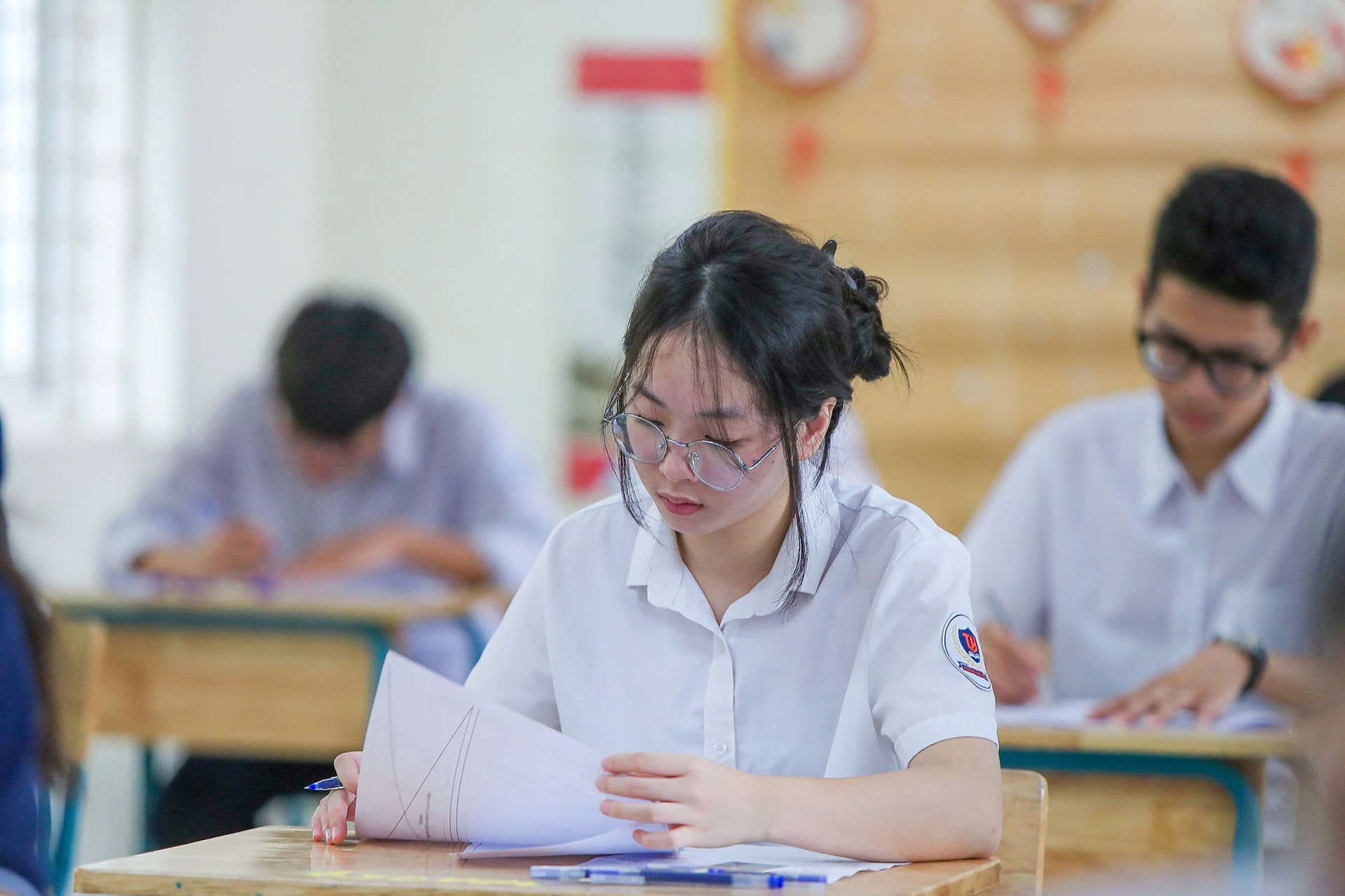 Trường lấy chỉ tiêu 540 nhưng đăng ký NV1 chỉ 348, nhiều phụ huynh "rung đùi" chờ con đỗ lớp 10, chuyên gia nói: NHẦM TO!- Ảnh 1. Trường lấy chỉ tiêu 540 nhưng đăng ký NV1 chỉ 348, nhiều phụ huynh "rung đùi" chờ con đỗ lớp 10, chuyên gia nói: NHẦM TO!- Ảnh 1.