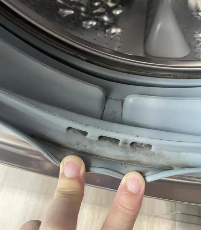 Sau một thời gian sử dụng, tôi nhận ra 6 món đồ trong nhà bẩn hơn so với tưởng tượng, nhiều người hiếm khi vệ sinh cho đúng- Ảnh 6. Sau một thời gian sử dụng, tôi nhận ra 6 món đồ trong nhà bẩn hơn so với tưởng tượng, nhiều người hiếm khi vệ sinh cho đúng- Ảnh 6.