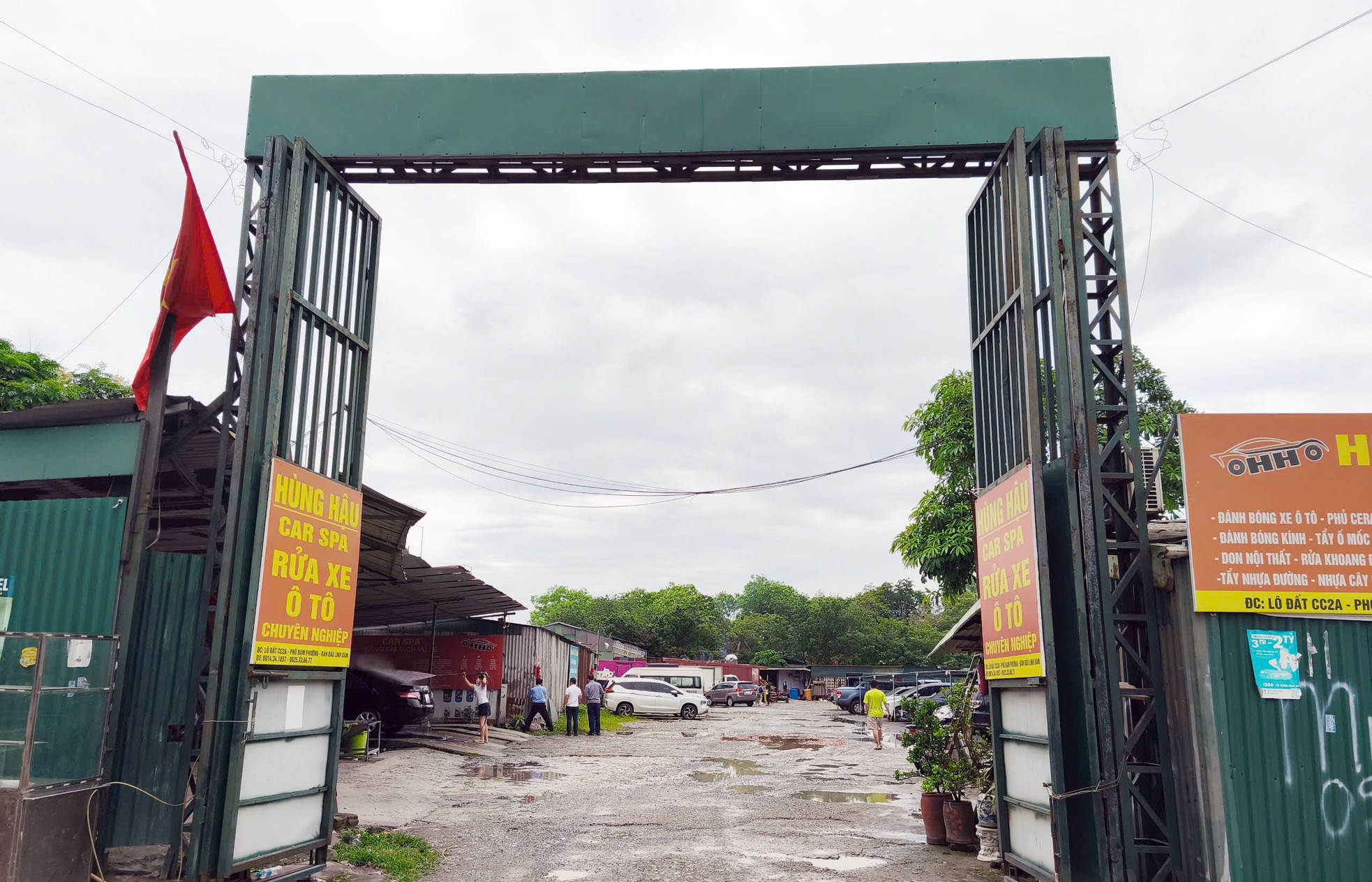 Cận cảnh bãi xe lậu nộp tiền 'bảo kê' cho Bí thư Đảng ủy phường Hoàng Liệt- Ảnh 2. Cận cảnh bãi xe lậu nộp tiền 'bảo kê' cho Bí thư Đảng ủy phường Hoàng Liệt- Ảnh 2.