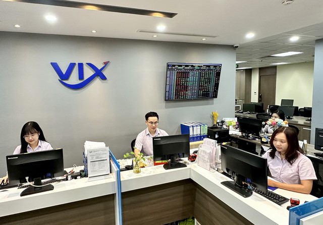 Một thành viên HĐQT Chứng khoán VIX từ nhiệm trước thềm ĐHĐCĐ thường niên- Ảnh 1. Một thành viên HĐQT Chứng khoán VIX từ nhiệm trước thềm ĐHĐCĐ thường niên- Ảnh 1.