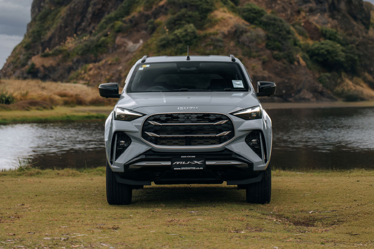 Đại lý báo Isuzu mu-X 2025 ra mắt Việt Nam tháng sau, cạnh tranh Everest bằng thiết kế mới long lanh, động cơ có thể gây tranh cãi- Ảnh 4. Đại lý báo Isuzu mu-X 2025 ra mắt Việt Nam tháng sau, cạnh tranh Everest bằng thiết kế mới long lanh, động cơ có thể gây tranh cãi- Ảnh 4.
