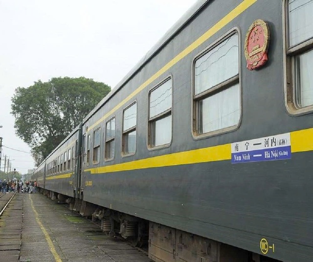 Chuyến tàu đi chưa đến 400km từ Việt Nam sang Trung Quốc, giá vé từ 1 triệu, có du khách 1 năm đi 7 lần- Ảnh 2. Chuyến tàu đi chưa đến 400km từ Việt Nam sang Trung Quốc, giá vé từ 1 triệu, có du khách 1 năm đi 7 lần- Ảnh 2.