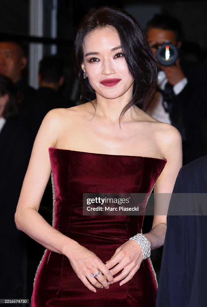 Hot lại ảnh Thư Kỳ dự Cannes 20 năm trước: Nhan sắc U50 áp đảo, không ai "lão hóa ngược" đỉnh bằng- Ảnh 2. Hot lại ảnh Thư Kỳ dự Cannes 20 năm trước: Nhan sắc U50 áp đảo, không ai "lão hóa ngược" đỉnh bằng- Ảnh 2.