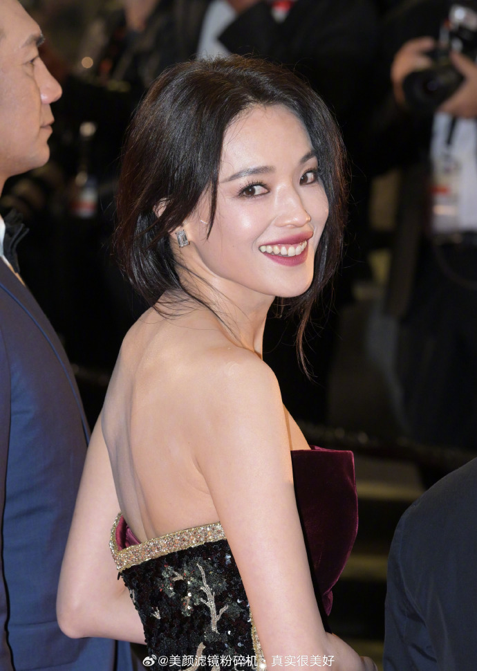 Hot lại ảnh Thư Kỳ dự Cannes 20 năm trước: Nhan sắc U50 áp đảo, không ai "lão hóa ngược" đỉnh bằng- Ảnh 1. Hot lại ảnh Thư Kỳ dự Cannes 20 năm trước: Nhan sắc U50 áp đảo, không ai "lão hóa ngược" đỉnh bằng- Ảnh 1.