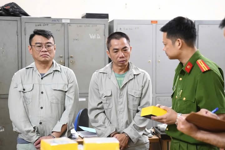 Lộ diện “ông trùm” cầm đầu đường dây đa cấp nghìn tỷ, gần 200.000 người tham gia- Ảnh 1. Lộ diện “ông trùm” cầm đầu đường dây đa cấp nghìn tỷ, gần 200.000 người tham gia- Ảnh 1.