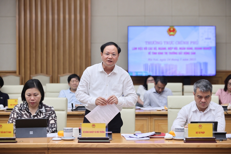 Thủ tướng: Xử lý nghiêm các hành vi đầu cơ, lũng đoạn; hướng tới mục tiêu mọi người dân đều có chỗ ở- Ảnh 6. Thủ tướng: Xử lý nghiêm các hành vi đầu cơ, lũng đoạn; hướng tới mục tiêu mọi người dân đều có chỗ ở- Ảnh 6.