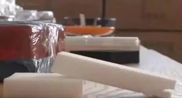 Thứ này có hàm lượng formaldehyde vượt chuẩn gấp 50 lần, có thể gây ung thư, nhà nào cũng có!- Ảnh 1. Thứ này có hàm lượng formaldehyde vượt chuẩn gấp 50 lần, có thể gây ung thư, nhà nào cũng có!- Ảnh 1.
