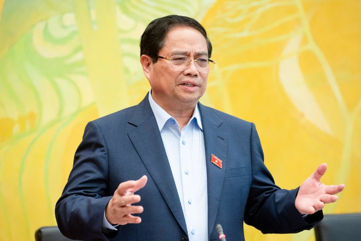 Cán bộ 'bật đèn xanh' cho doanh nghiệp buôn hàng giả, Thủ tướng chỉ đạo khẩn- Ảnh 1. Cán bộ 'bật đèn xanh' cho doanh nghiệp buôn hàng giả, Thủ tướng chỉ đạo khẩn- Ảnh 1.