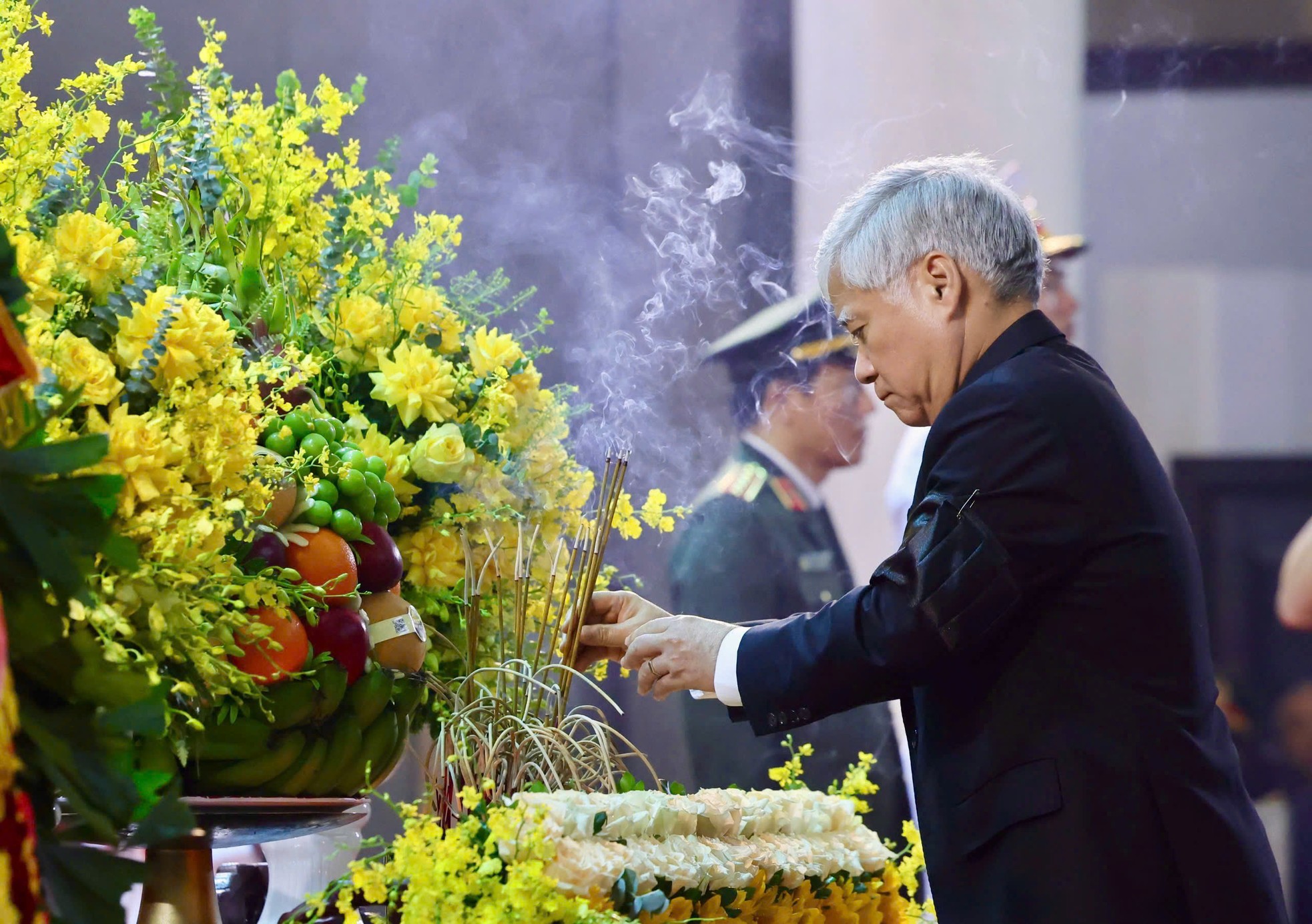 Lãnh đạo Đảng, Nhà nước viếng nguyên Chủ tịch nước Trần Đức Lương- Ảnh 14. Lãnh đạo Đảng, Nhà nước viếng nguyên Chủ tịch nước Trần Đức Lương- Ảnh 14.