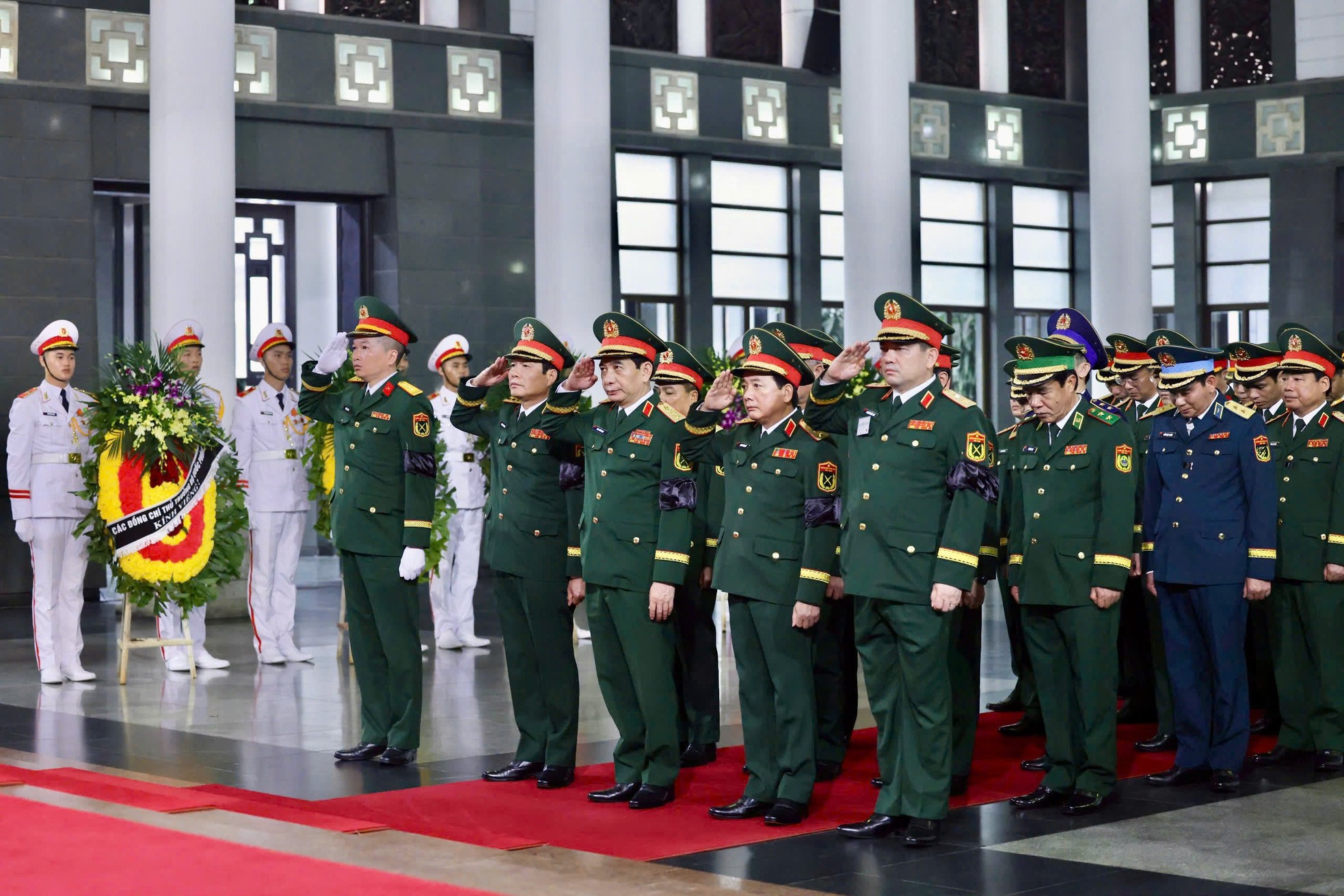 Lãnh đạo Đảng, Nhà nước viếng nguyên Chủ tịch nước Trần Đức Lương- Ảnh 20. Lãnh đạo Đảng, Nhà nước viếng nguyên Chủ tịch nước Trần Đức Lương- Ảnh 20.