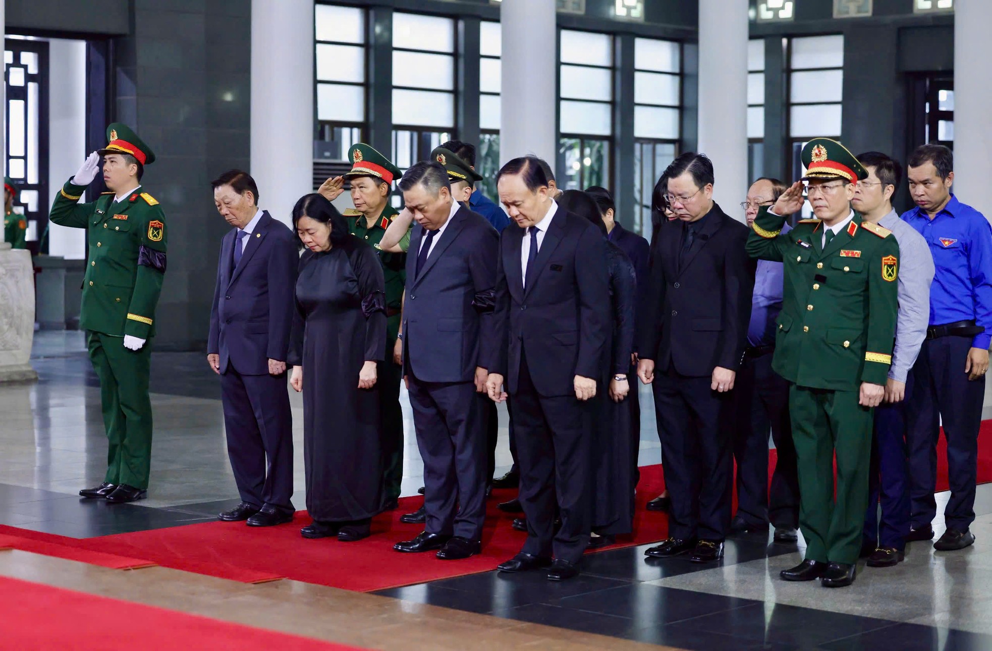Lãnh đạo Đảng, Nhà nước viếng nguyên Chủ tịch nước Trần Đức Lương- Ảnh 25. Lãnh đạo Đảng, Nhà nước viếng nguyên Chủ tịch nước Trần Đức Lương- Ảnh 25.