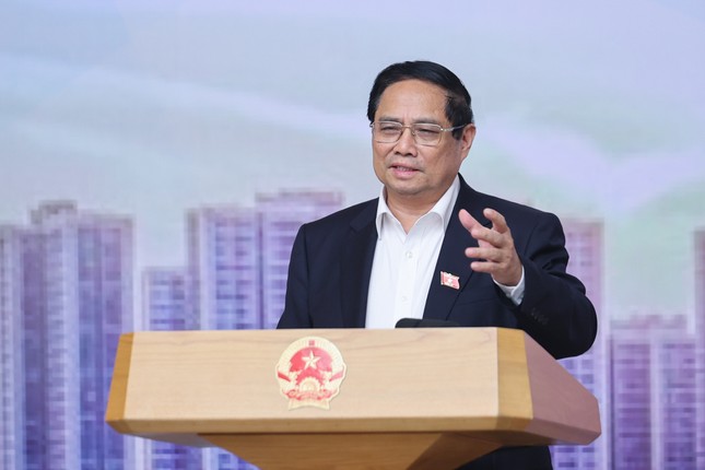 Sớm đánh thuế bất động sản với đất và nhà ở không sử dụng- Ảnh 1. Sớm đánh thuế bất động sản với đất và nhà ở không sử dụng- Ảnh 1.