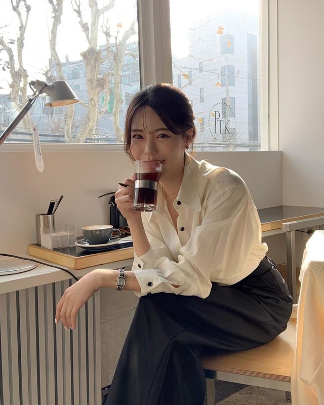 Từng vung tay quá trán, tôi không ngờ một lối sống tối giản lại giúp mình hiểu ra chân lý giàu có- Ảnh 1. Từng vung tay quá trán, tôi không ngờ một lối sống tối giản lại giúp mình hiểu ra chân lý giàu có- Ảnh 1.