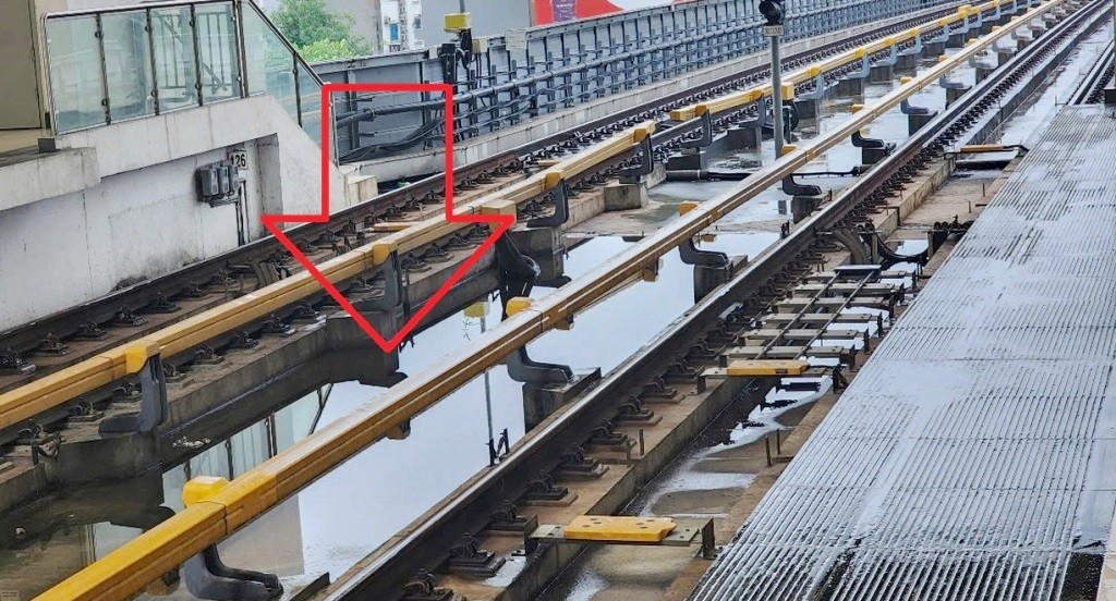 Hà Nội: Cận cảnh các hạng mục xuống cấp, hư hỏng tại ga tàu Yên Nghĩa- Ảnh 8. Hà Nội: Cận cảnh các hạng mục xuống cấp, hư hỏng tại ga tàu Yên Nghĩa- Ảnh 8.