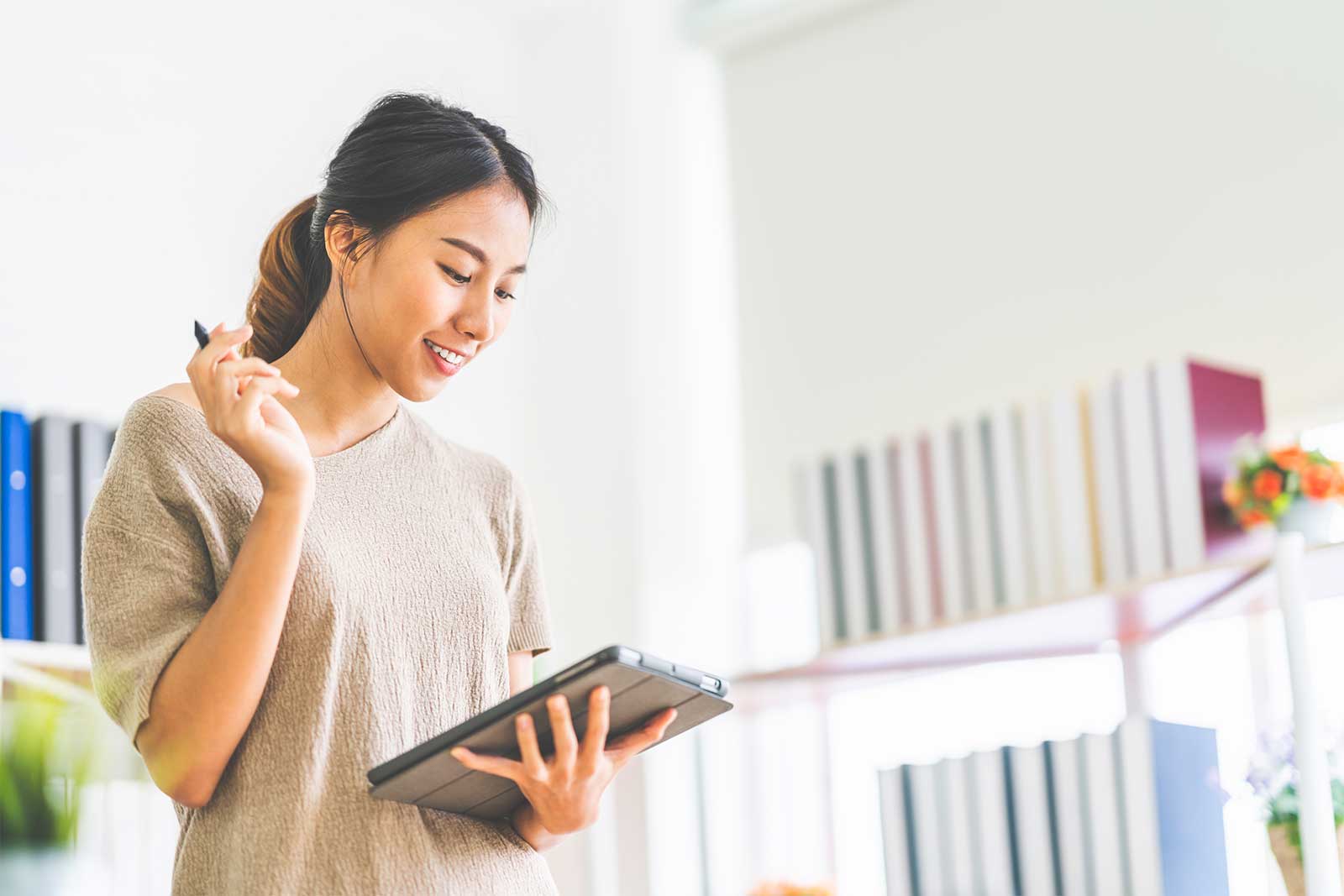 Đến tuổi trung niên mới bắt đầu lo tiền: Vì sao chúng ta thường Đến tuổi trung niên mới bắt đầu lo tiền: Vì sao chúng ta thường