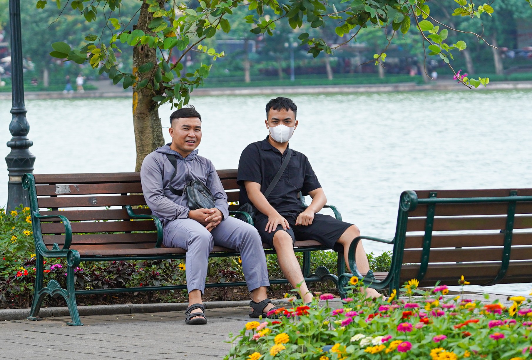 Bất thường Hà Nội đón không khí lạnh giữa mùa hè- Ảnh 5. Bất thường Hà Nội đón không khí lạnh giữa mùa hè- Ảnh 5.