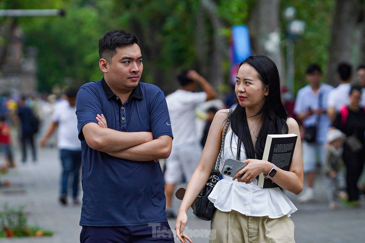 Bất thường Hà Nội đón không khí lạnh giữa mùa hè- Ảnh 3. Bất thường Hà Nội đón không khí lạnh giữa mùa hè- Ảnh 3.