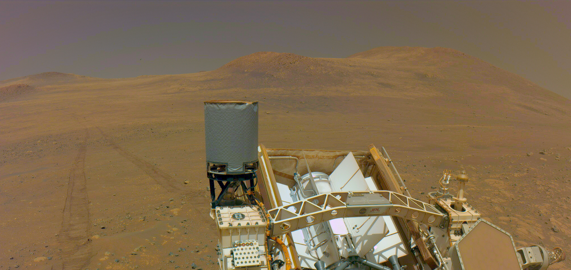 Tàu săn sự sống NASA có phát hiện mới ở "đầm cá sấu" ngoài Trái Đất- Ảnh 1. Tàu săn sự sống NASA có phát hiện mới ở "đầm cá sấu" ngoài Trái Đất- Ảnh 1.