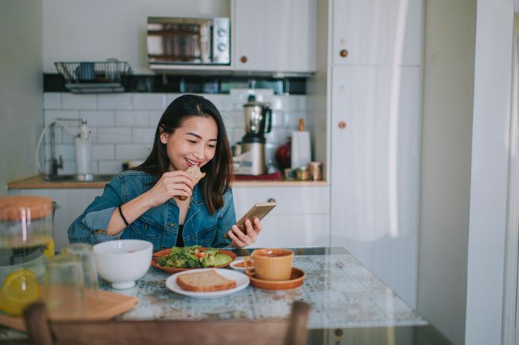 Ăn một mình mỗi ngày, tôi không chỉ tiết kiệm tiền mà còn xây được khoản dự phòng đầu tiên trong đời- Ảnh 3. Ăn một mình mỗi ngày, tôi không chỉ tiết kiệm tiền mà còn xây được khoản dự phòng đầu tiên trong đời- Ảnh 3.