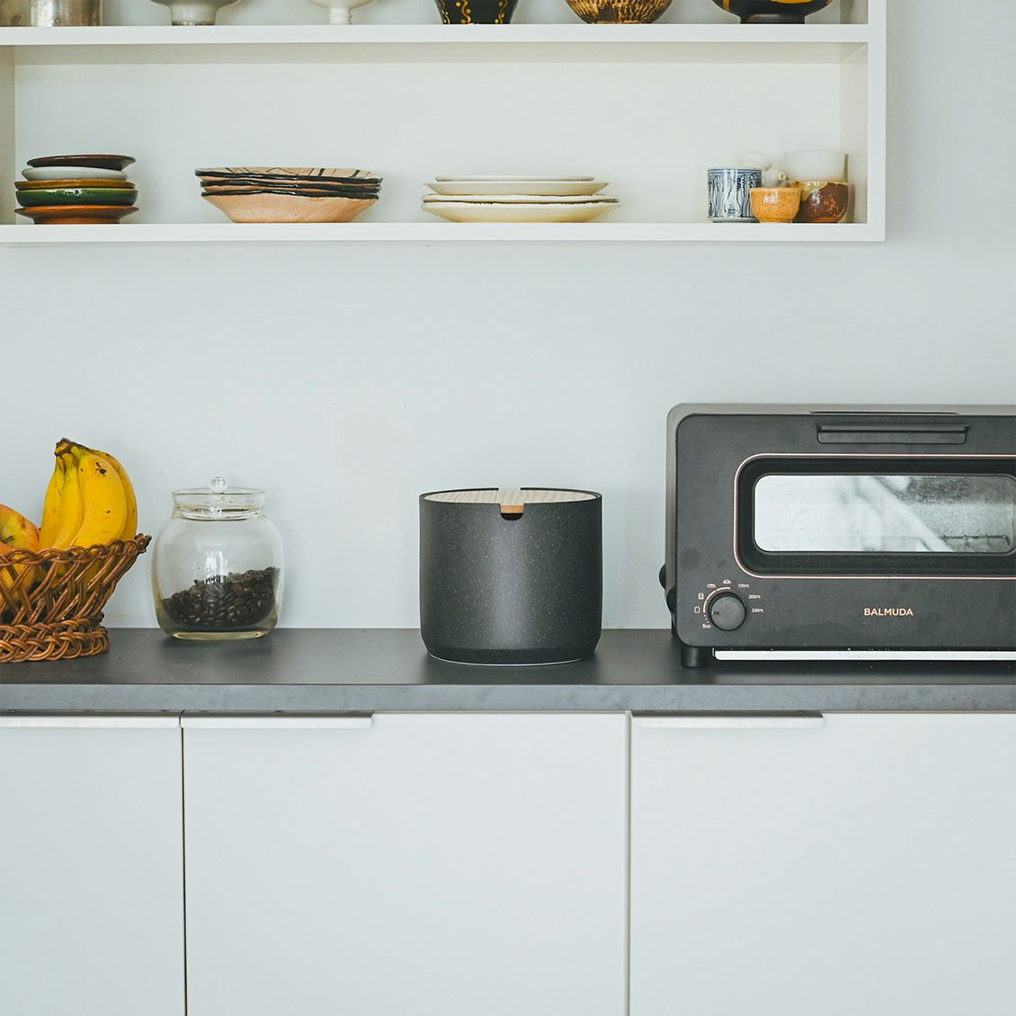 Ở tuổi 40 tôi quyết định bắt đầu dọn dẹp và buông bỏ đồ đạc: Nhà cửa sạch sẽ hơn, tâm trí cũng không còn hỗn loạn- Ảnh 3. Ở tuổi 40 tôi quyết định bắt đầu dọn dẹp và buông bỏ đồ đạc: Nhà cửa sạch sẽ hơn, tâm trí cũng không còn hỗn loạn- Ảnh 3.