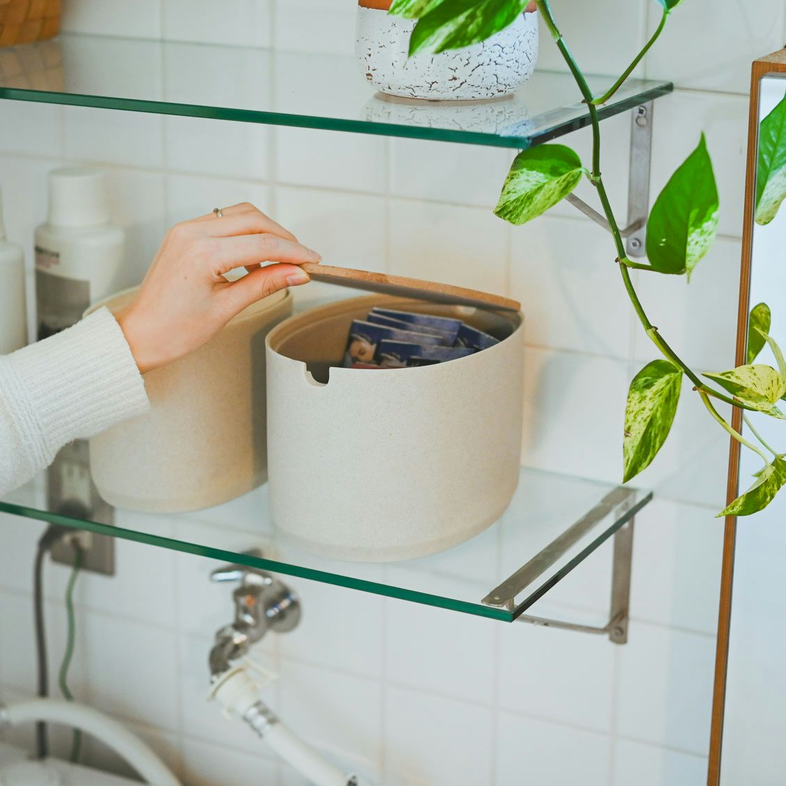Ở tuổi 40 tôi quyết định bắt đầu dọn dẹp và buông bỏ đồ đạc: Nhà cửa sạch sẽ hơn, tâm trí cũng không còn hỗn loạn- Ảnh 4. Ở tuổi 40 tôi quyết định bắt đầu dọn dẹp và buông bỏ đồ đạc: Nhà cửa sạch sẽ hơn, tâm trí cũng không còn hỗn loạn- Ảnh 4.