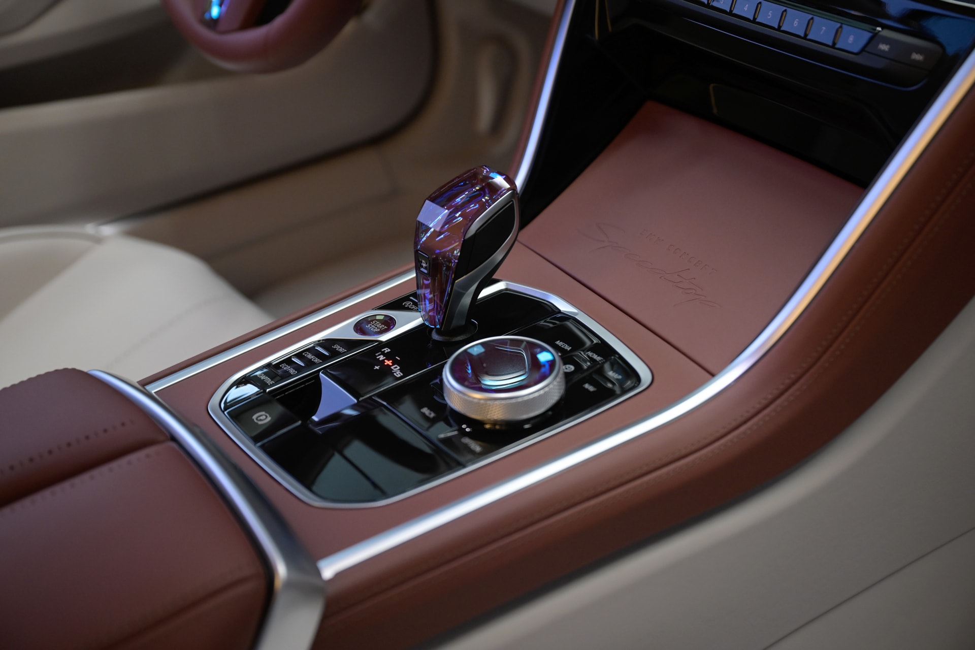 BMW Speedtop ra mắt: Giá đồn đoán hơn 13 tỷ đồng, bản concept 'không giống xe nào trên thị trường', chỉ 70 chiếc toàn thế giới- Ảnh 12. BMW Speedtop ra mắt: Giá đồn đoán hơn 13 tỷ đồng, bản concept 'không giống xe nào trên thị trường', chỉ 70 chiếc toàn thế giới- Ảnh 12.