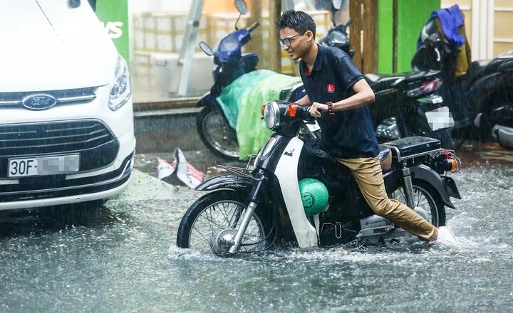 Miền Bắc và Thanh Hóa sắp hứng thêm đợt mưa rất to- Ảnh 1.
