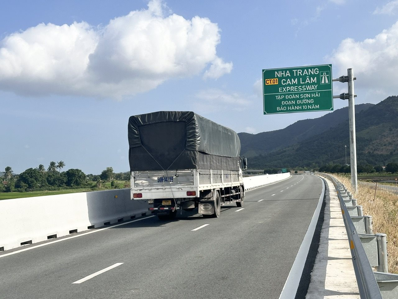 Sân bay Long Thành và Cao tốc Bình Phước: Hai lần liên danh của Sơn Hải 'dậy sóng' khi trượt thầu vì không đáp ứng yêu cầu kỹ thuật- Ảnh 1. Sân bay Long Thành và Cao tốc Bình Phước: Hai lần liên danh của Sơn Hải 'dậy sóng' khi trượt thầu vì không đáp ứng yêu cầu kỹ thuật- Ảnh 1.