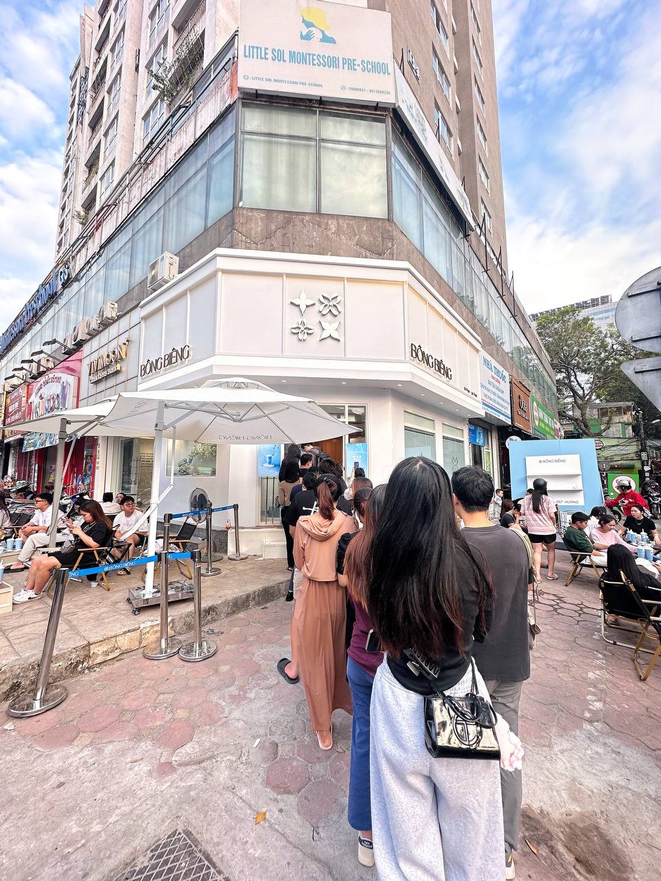 Cuộc đua chiều lòng các “thượng đế” mê trà sữa: Anh em cùng nhà Phê La, Katinat thắng lớn với doanh thu trăm tỷ đồng, một tân binh cho thấy tiềm năng “đáng gờm”- Ảnh 17. Cuộc đua chiều lòng các “thượng đế” mê trà sữa: Anh em cùng nhà Phê La, Katinat thắng lớn với doanh thu trăm tỷ đồng, một tân binh cho thấy tiềm năng “đáng gờm”- Ảnh 17.
