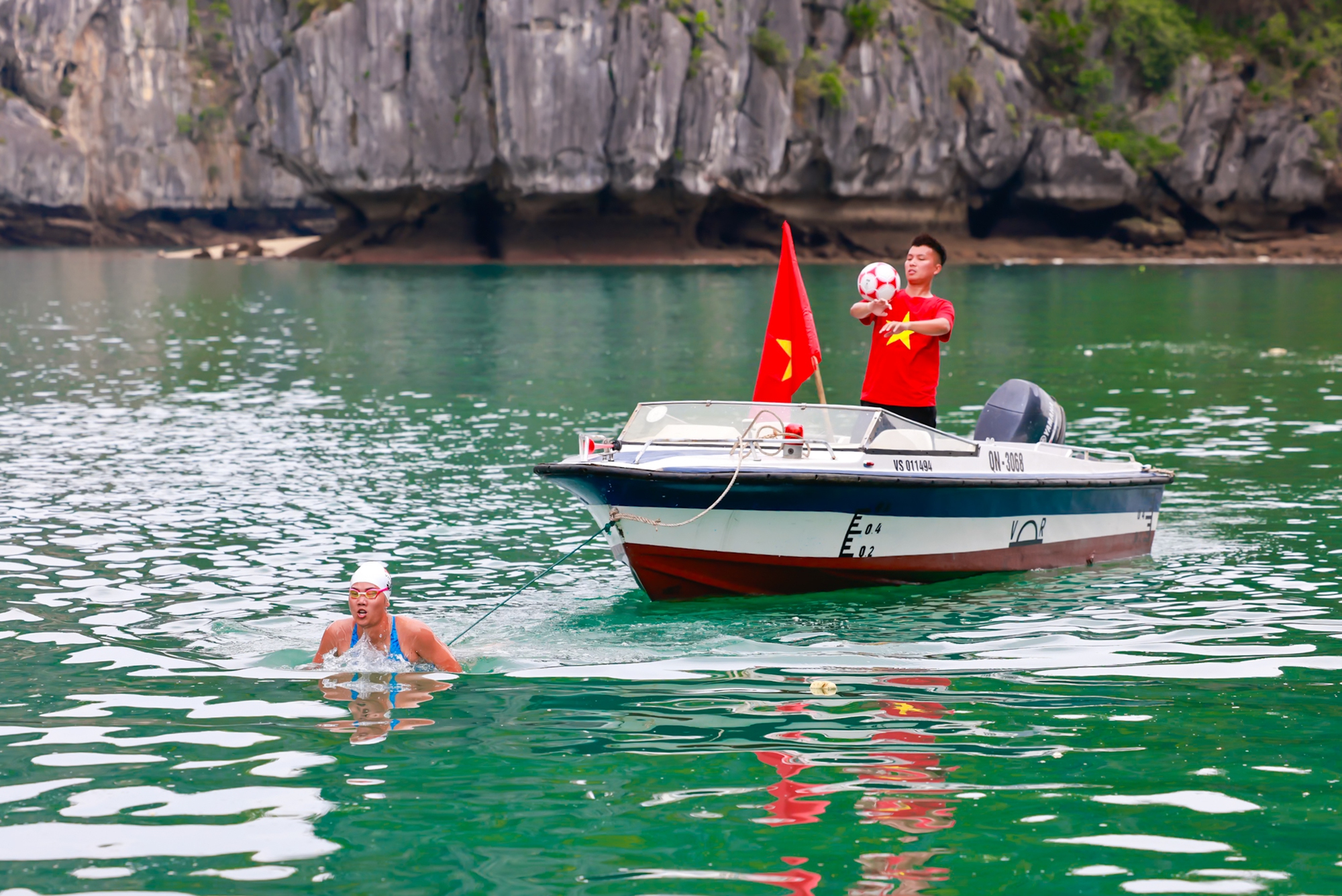 Đỗ Kim Phúc, Ánh Viên lập kỷ lục giữa di sản thế giới- Ảnh 1. Đỗ Kim Phúc, Ánh Viên lập kỷ lục giữa di sản thế giới- Ảnh 1.