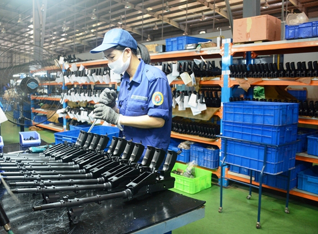 Chính thức: Một chức vụ ở Bộ Quốc Phòng, Bộ Công an nhận mức lương tối đa 234 triệu đồng/tháng- Ảnh 1. Chính thức: Một chức vụ ở Bộ Quốc Phòng, Bộ Công an nhận mức lương tối đa 234 triệu đồng/tháng- Ảnh 1.