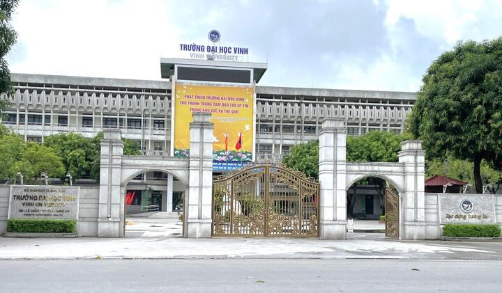 Tạm đình chỉ công tác một cán bộ Đại học Vinh- Ảnh 1. Tạm đình chỉ công tác một cán bộ Đại học Vinh- Ảnh 1.