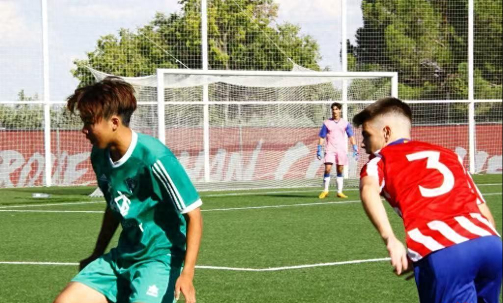 Người cha bỏ việc, bán 5 căn nhà, chi 36 tỷ đồng cho 2 con du học: “Tôi chắc chắn không hối hận”- Ảnh 3. Người cha bỏ việc, bán 5 căn nhà, chi 36 tỷ đồng cho 2 con du học: “Tôi chắc chắn không hối hận”- Ảnh 3.