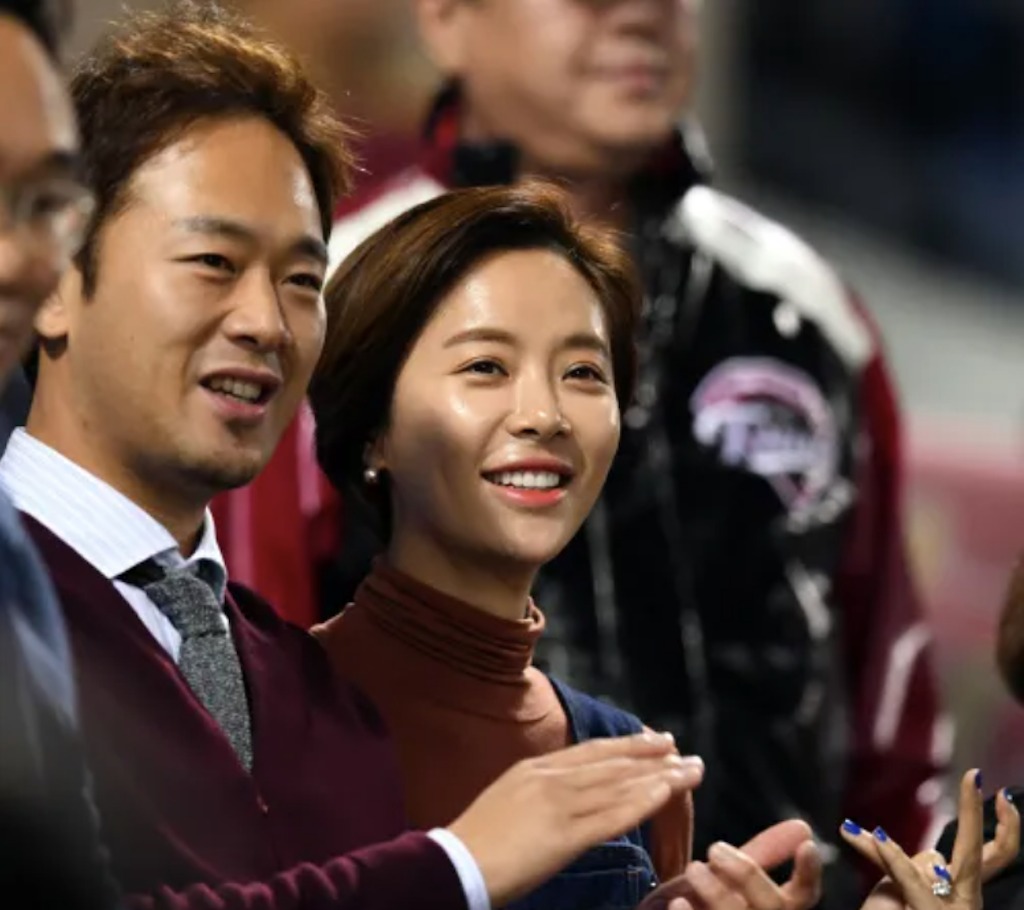 Hwang Jung Eum ly hôn đại gia ngành thép, ra tuyên bố nóng về vụ bị chồng cũ tịch thu tòa nhà 34 tỷ- Ảnh 3. Hwang Jung Eum ly hôn đại gia ngành thép, ra tuyên bố nóng về vụ bị chồng cũ tịch thu tòa nhà 34 tỷ- Ảnh 3.