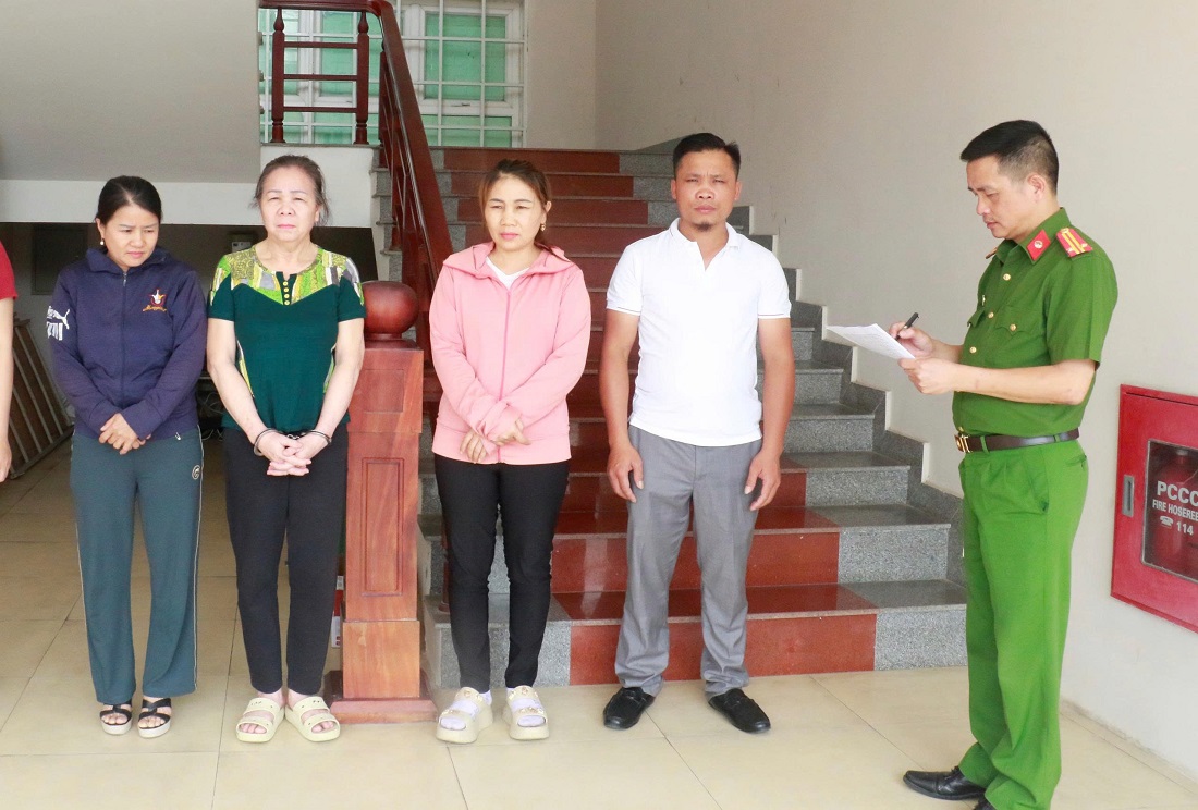 Đường dây buôn bán 480.000 sản phẩm dầu gội, kem đánh răng giả của “bà trùm’ Phạm Thị Sáng- Ảnh 2.