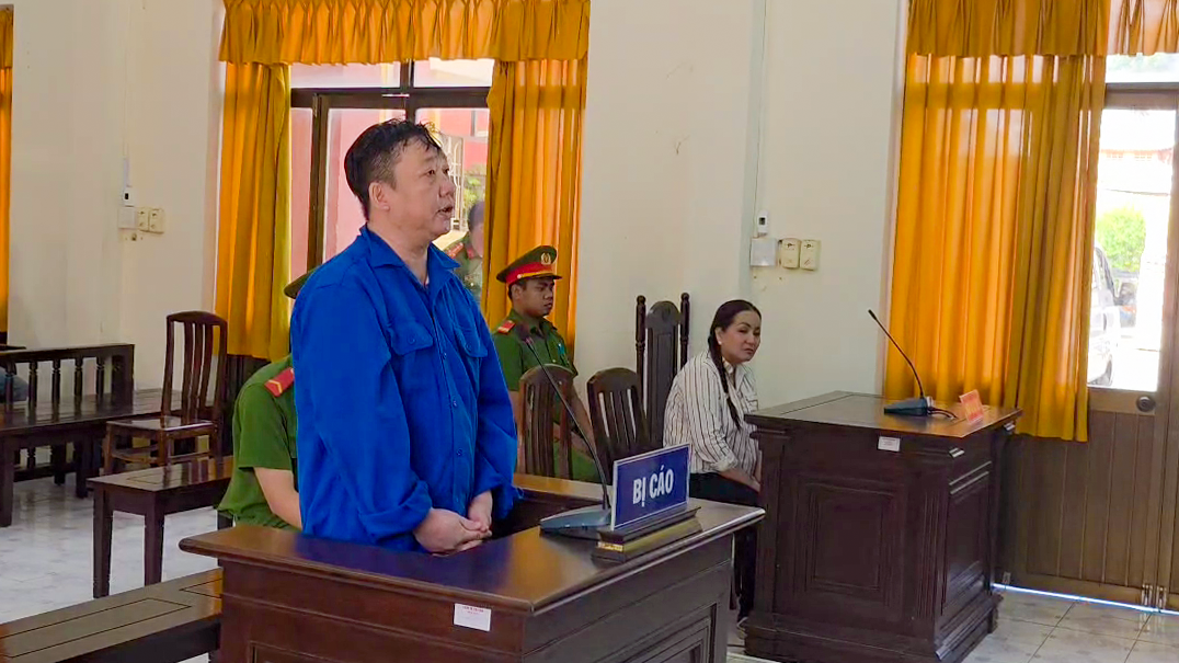 Nữ đại gia ở TP HCM bị lừa hơn 34 tỉ đồng tại Phú Quốc bằng "chiêu" cũ- Ảnh 1. Nữ đại gia ở TP HCM bị lừa hơn 34 tỉ đồng tại Phú Quốc bằng "chiêu" cũ- Ảnh 1.