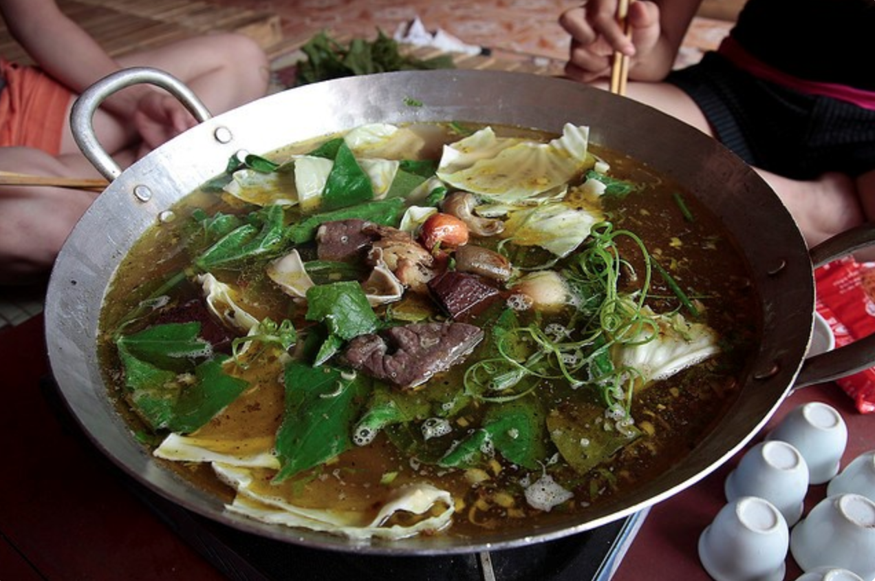 5 đặc sản Việt Nam khiến người "yếu vía" nghe thôi đã sợ: Món thì tên gây hiểu lầm, món lại khiến thực khách rùng mình vì nguyên liệu- Ảnh 7. 5 đặc sản Việt Nam khiến người "yếu vía" nghe thôi đã sợ: Món thì tên gây hiểu lầm, món lại khiến thực khách rùng mình vì nguyên liệu- Ảnh 7.