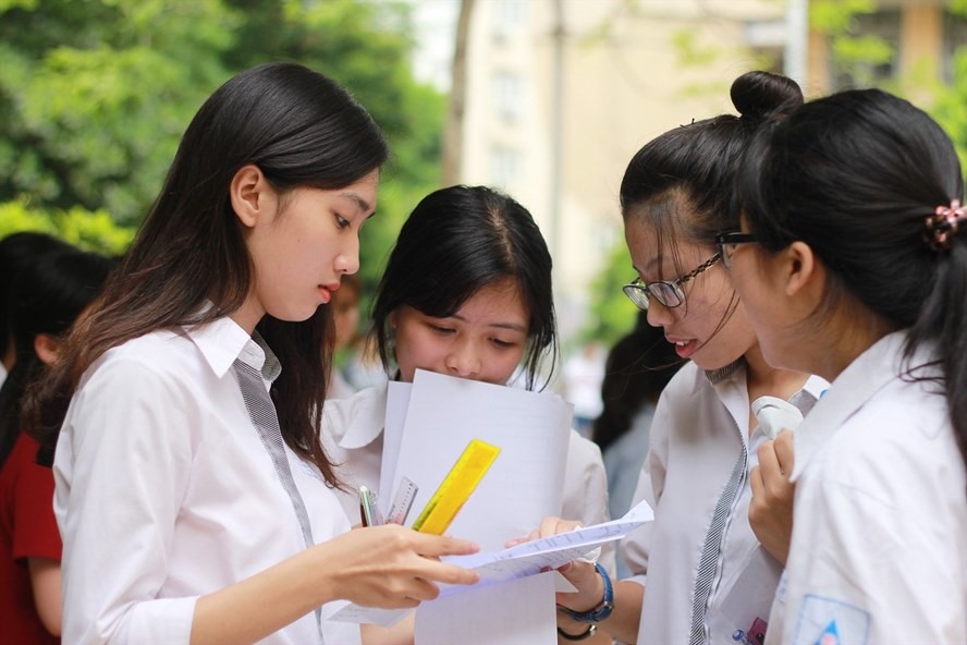 Những điều chỉnh mới đáng chú ý trong kỳ thi tốt nghiệp THPT 2025: Phụ huynh nào cũng cần biết!- Ảnh 1. Những điều chỉnh mới đáng chú ý trong kỳ thi tốt nghiệp THPT 2025: Phụ huynh nào cũng cần biết!- Ảnh 1.