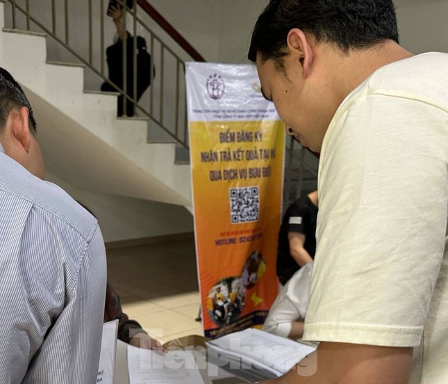 Mua nhà ở xã hội: Từ khổ ải đợi chờ đến kiếp nạn 'cò mồi'- Ảnh 2. Mua nhà ở xã hội: Từ khổ ải đợi chờ đến kiếp nạn 'cò mồi'- Ảnh 2.