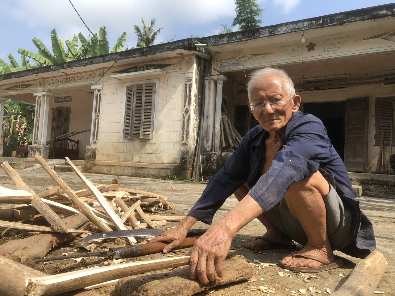 Quảng Ngãi: Người dân phản ứng khi phải đóng hàng trăm triệu để được tái định cư- Ảnh 1.