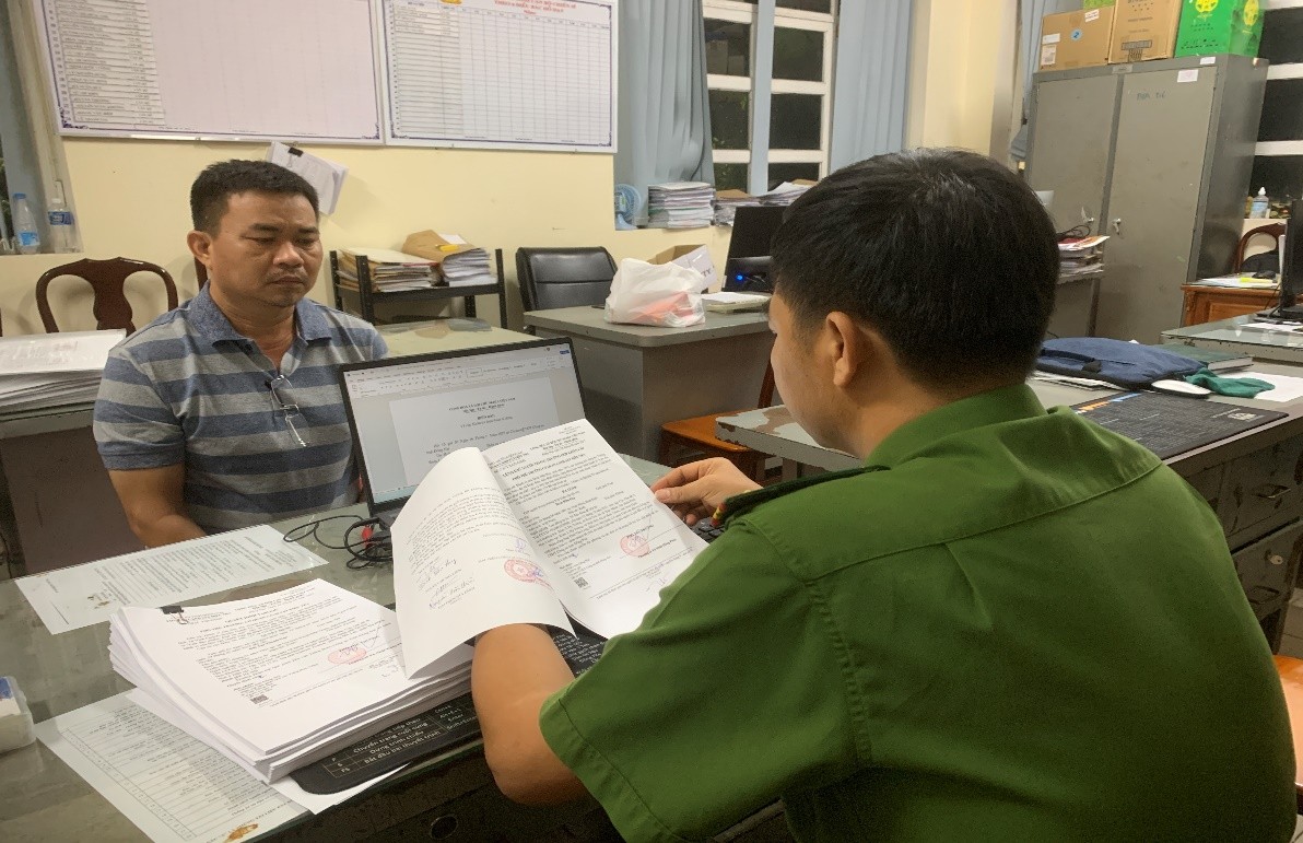 Chân dung các 'siêu trùm' và thủ đoạn cực tinh vi khiến hàng chục nghìn người 'cống nạp' 10 ngàn tỷ đồng- Ảnh 5. Chân dung các 'siêu trùm' và thủ đoạn cực tinh vi khiến hàng chục nghìn người 'cống nạp' 10 ngàn tỷ đồng- Ảnh 5.