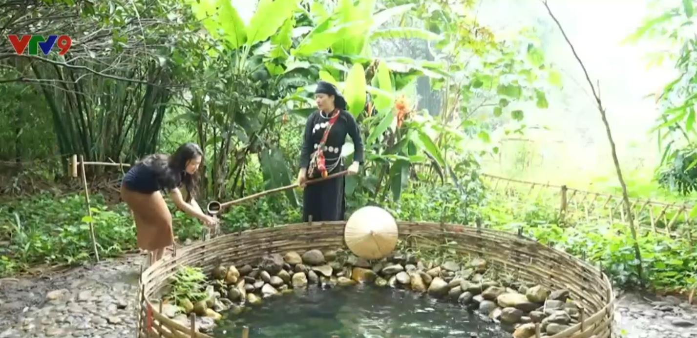 Ngôi làng kỳ lạ nhất miền Bắc: 200 người Ngôi làng kỳ lạ nhất miền Bắc: 200 người